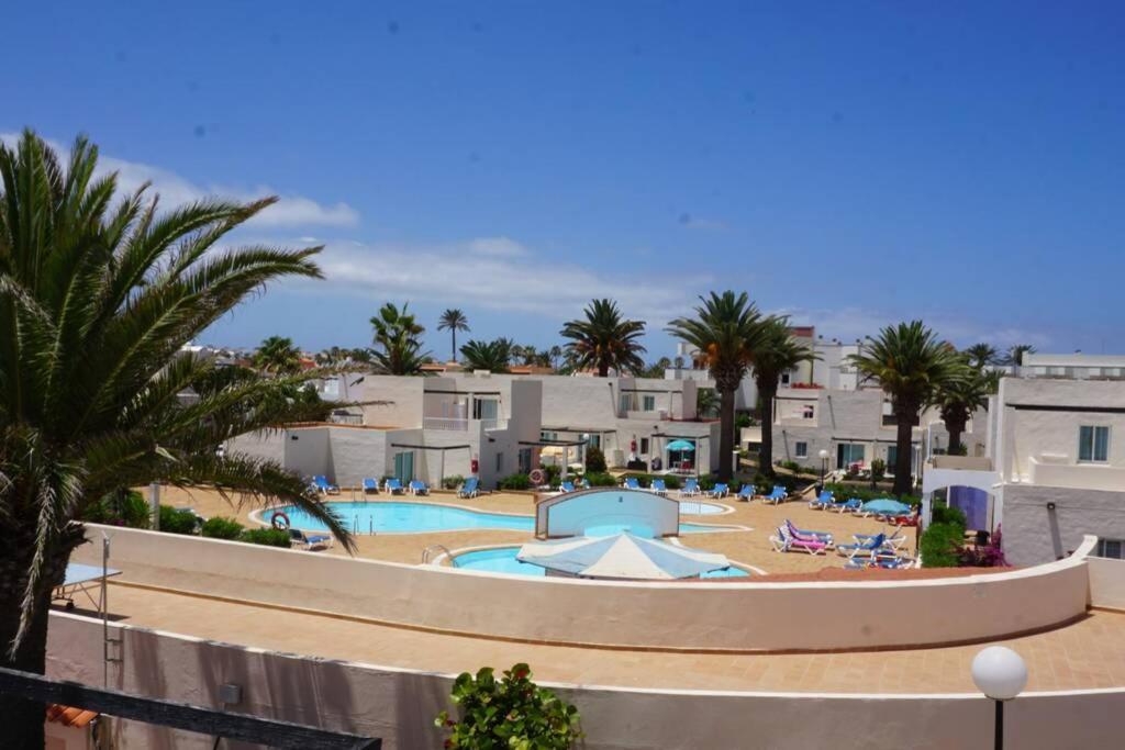 Apartamento Recien Reformado En Centro A Tres Minutos De La Playa Apartment Коралео Екстериор снимка