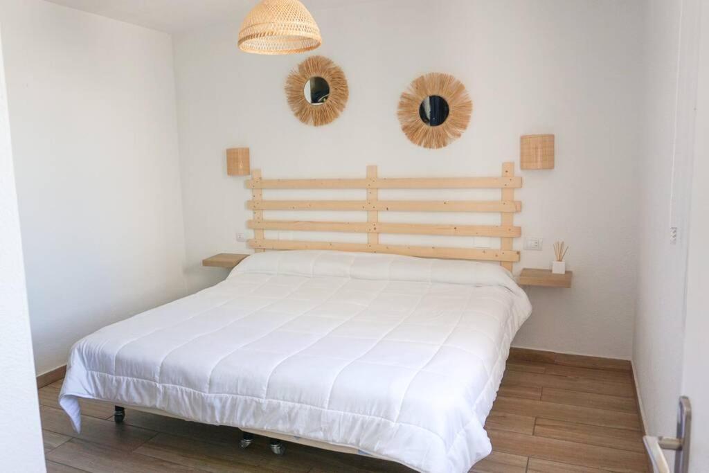 Apartamento Recien Reformado En Centro A Tres Minutos De La Playa Apartment Коралео Екстериор снимка